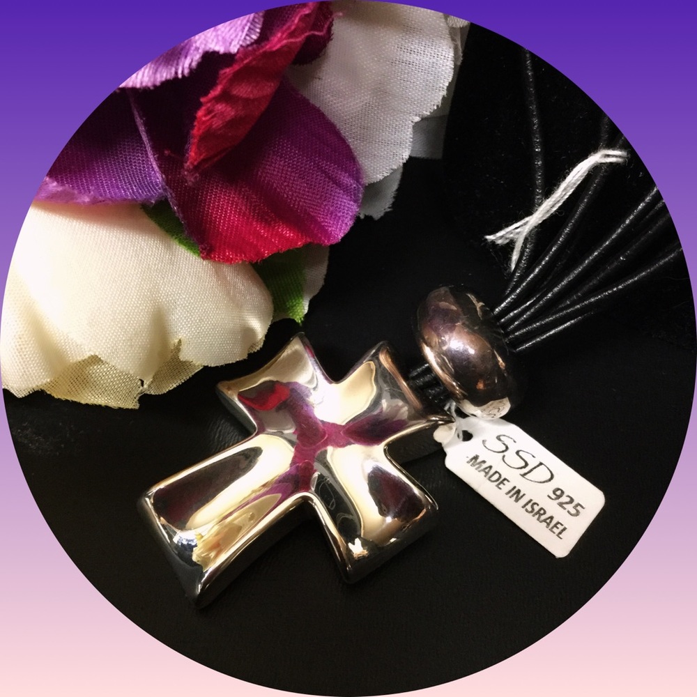 925 sterling silver cross pendant on leather cord